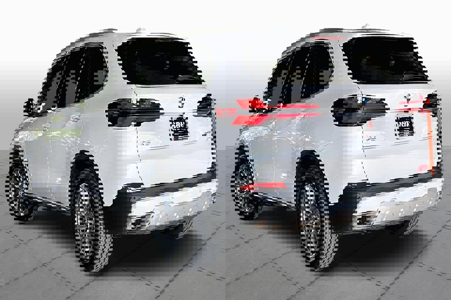 Certified 2026 BMW X5 sDrive40i image 11