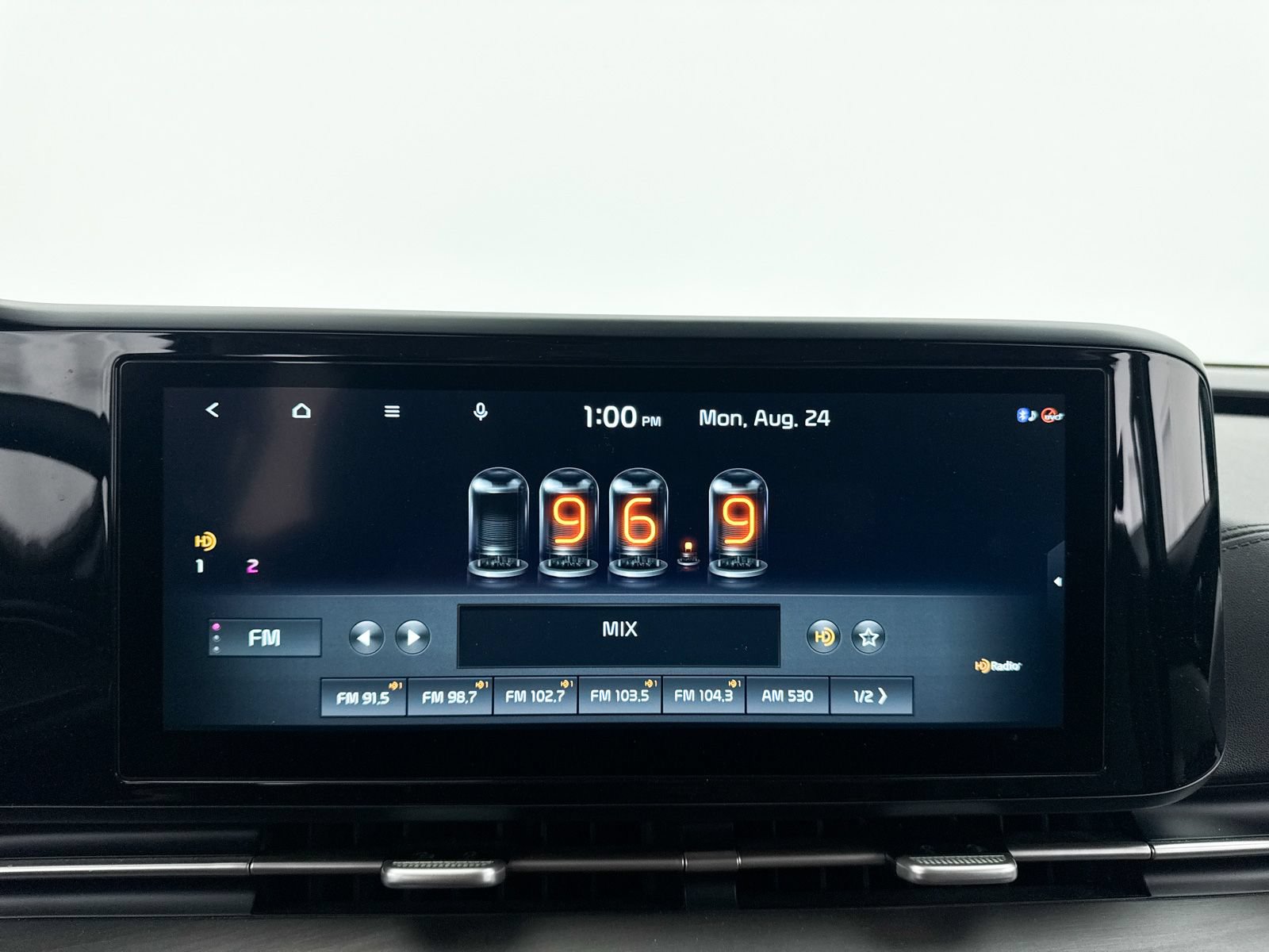 Used 2022 Kia Carnival SX FWD image 24