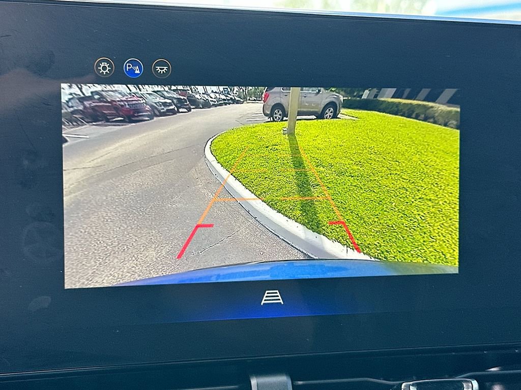 Used 2025 Chevrolet Equinox RS image 15