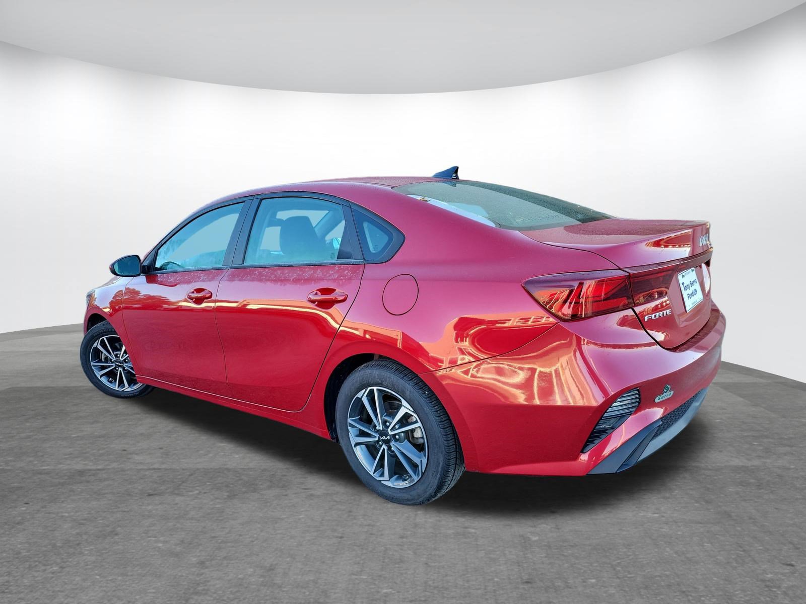 Used 2023 Kia Forte LXS FWD image 7