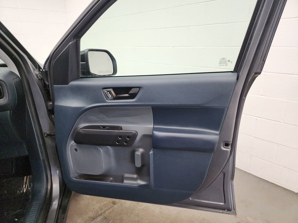 Used 2024 Ford Maverick Lariat w/ Black Appearance Package image 35