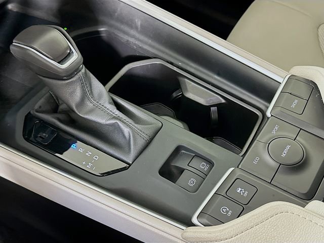 Certified 2025 Toyota Grand Highlander FWD image 19