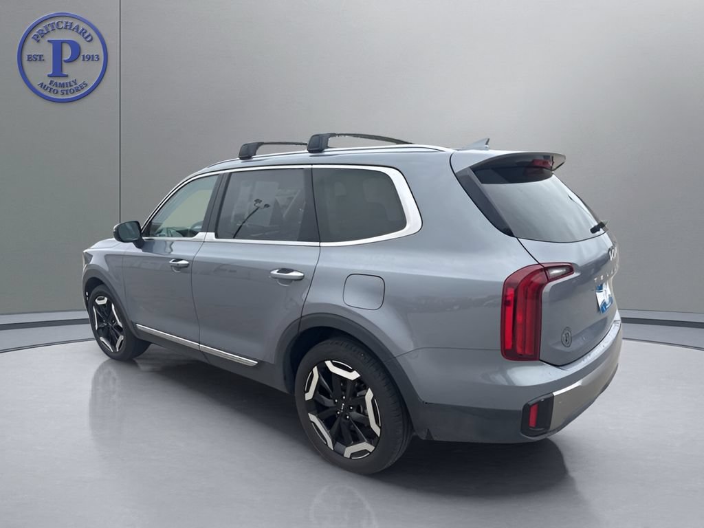 Used 2025 Kia Telluride S AWD/4WD image 4