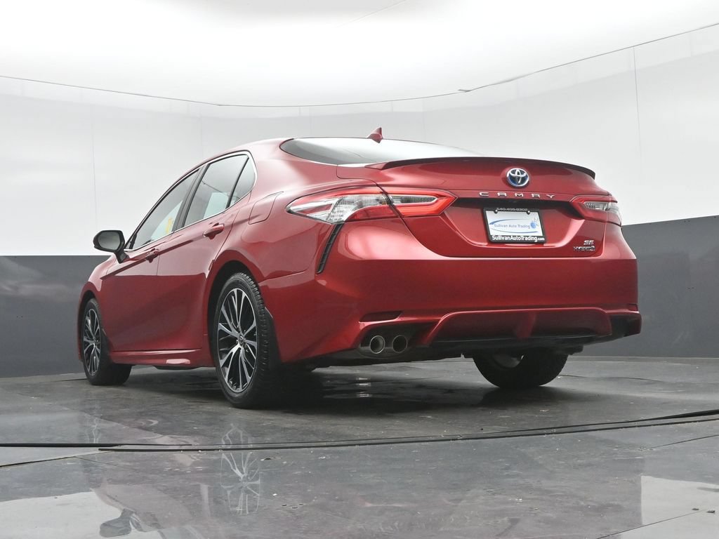 Used 2020 Toyota Camry SE w/ Sunroof Package FWD image 55