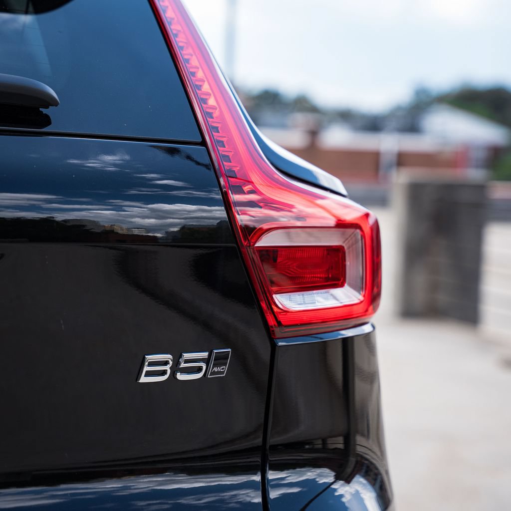 New 2026 Volvo XC40 B5 Ultra w/ Protection Package Premier AWD/4WD image 5
