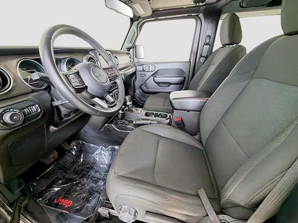 Used 2019 Jeep Wrangler Sport S image 19