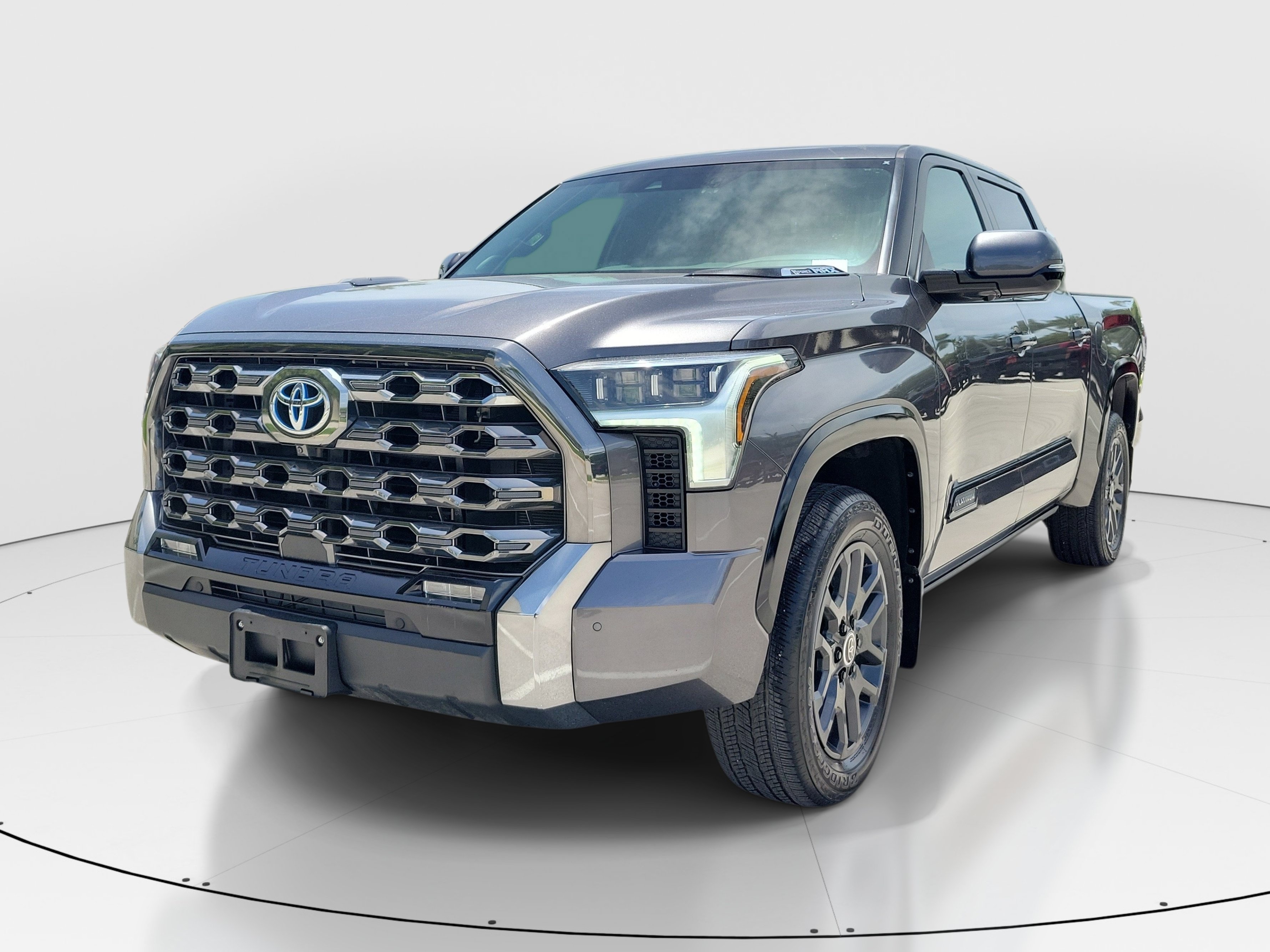 Used 2024 Toyota Tundra Platinum AWD/4WD image 4