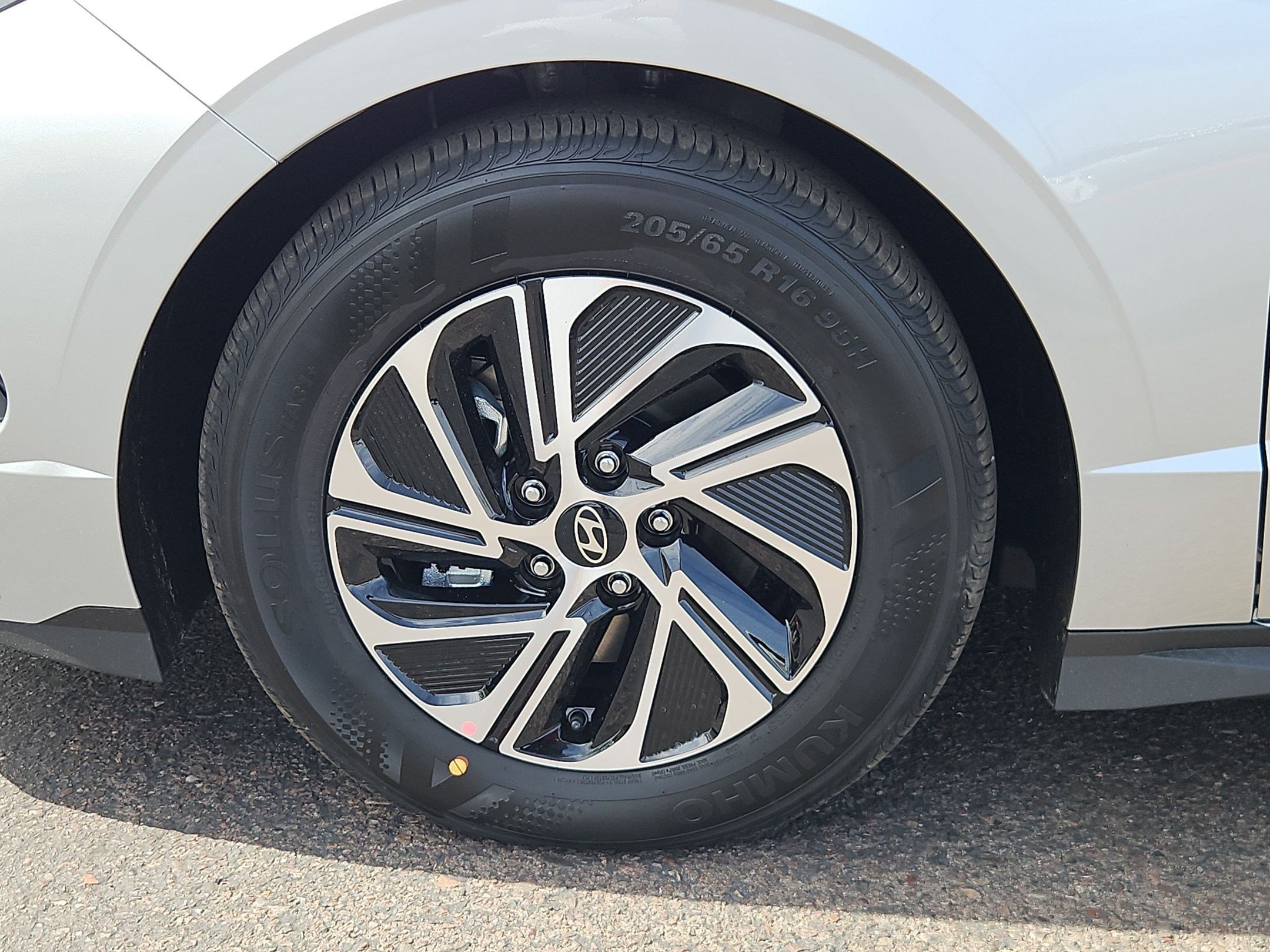 New 2026 Hyundai Sonata Blue FWD image 7