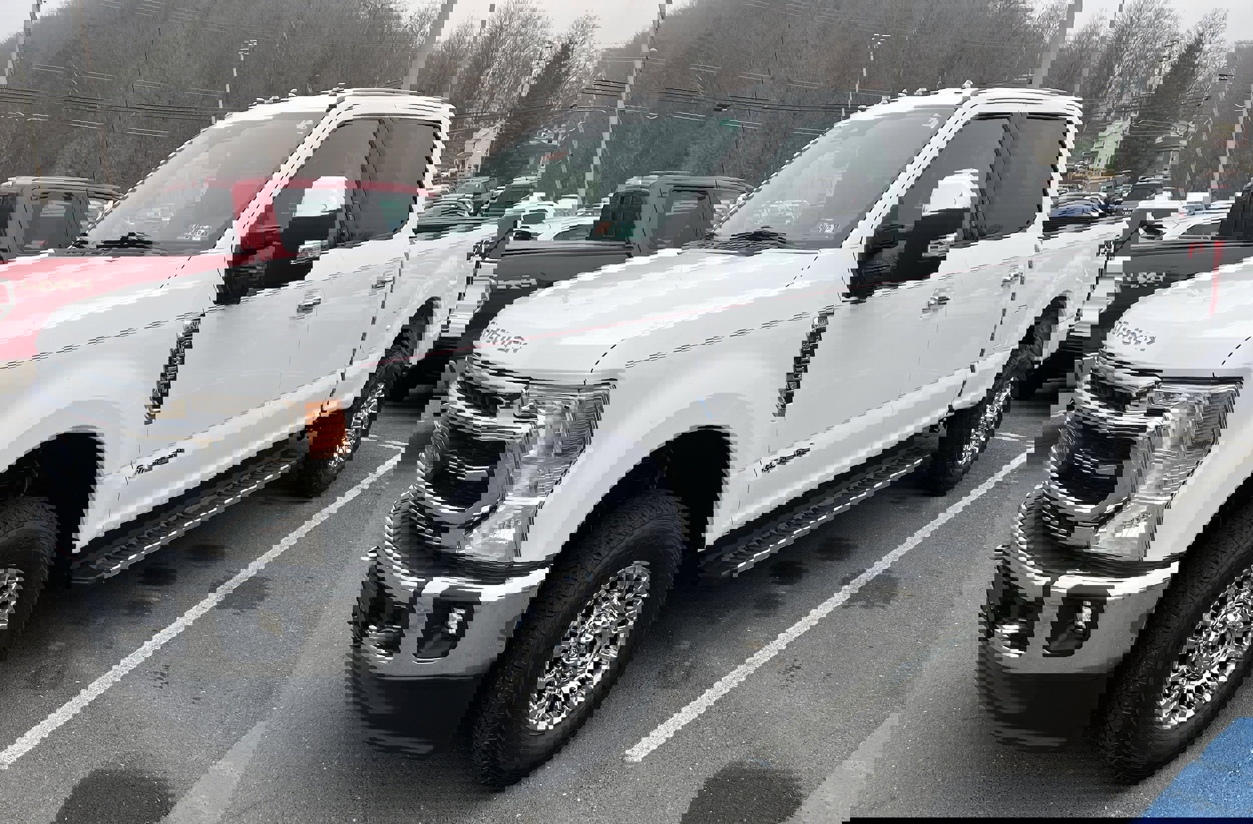 Certified 2020 Ford F350 Lariat w/ Chrome Package image 27