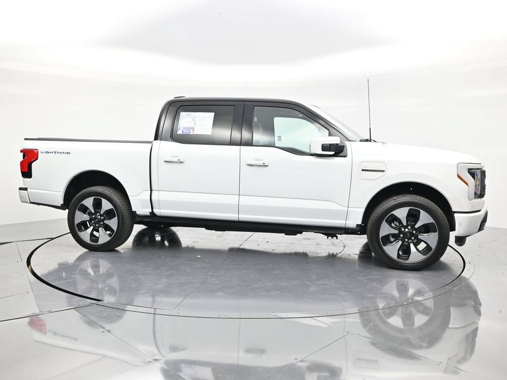 Used 2023 Ford F150 Lightning Platinum AWD/4WD image 4