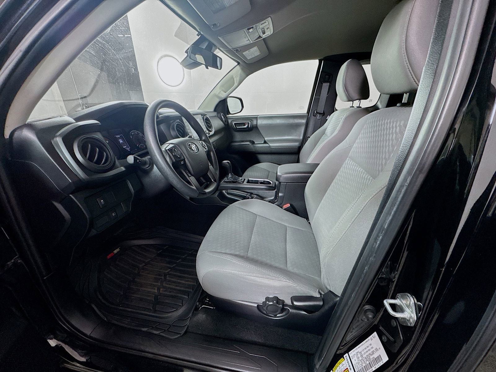 Used 2021 Toyota Tacoma SR w/ SX Package AWD/4WD image 16