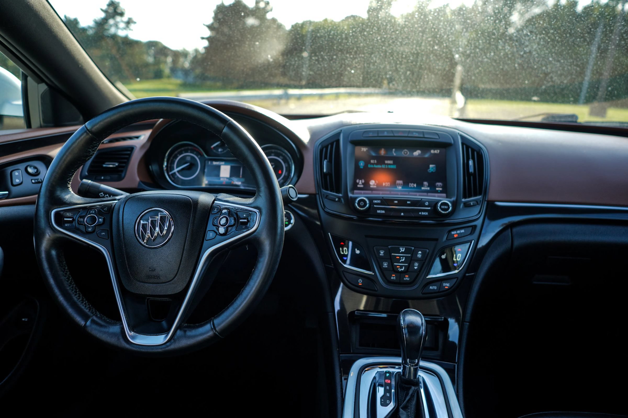Used 2016 Buick Regal Premium w/ Driver Confidence Package #2 FWD image 14
