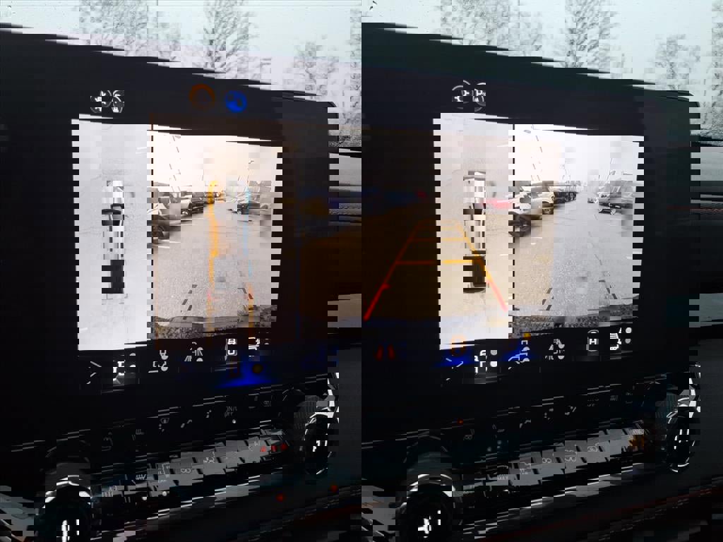 Used 2025 Chevrolet Colorado Z71 w/ Technology Package image 19