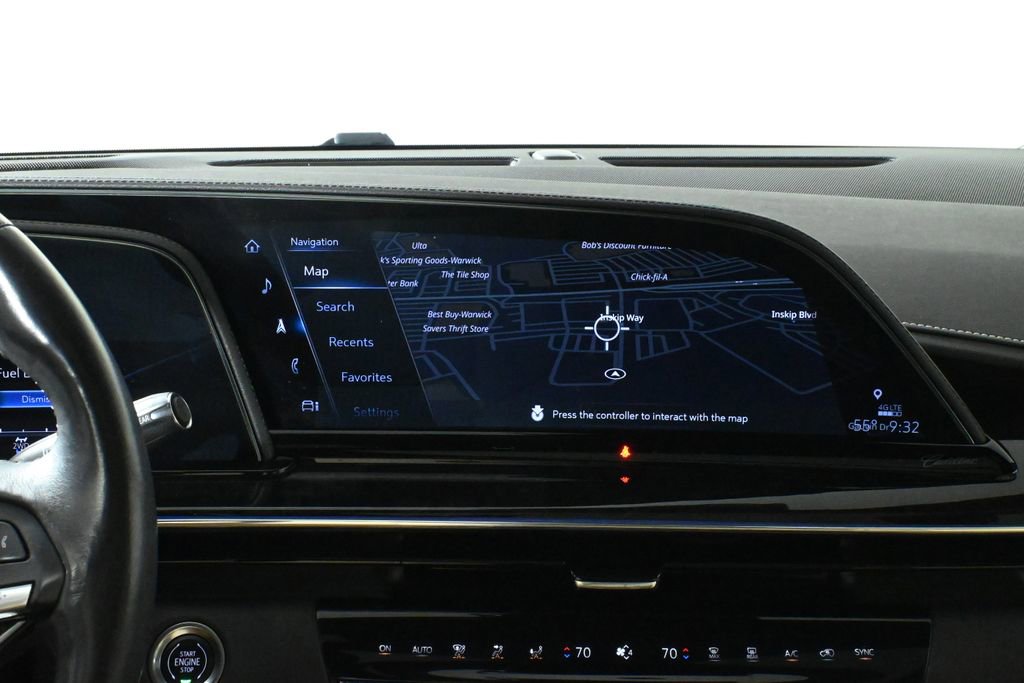 Used 2023 Cadillac Escalade Premium Luxury AWD/4WD image 22