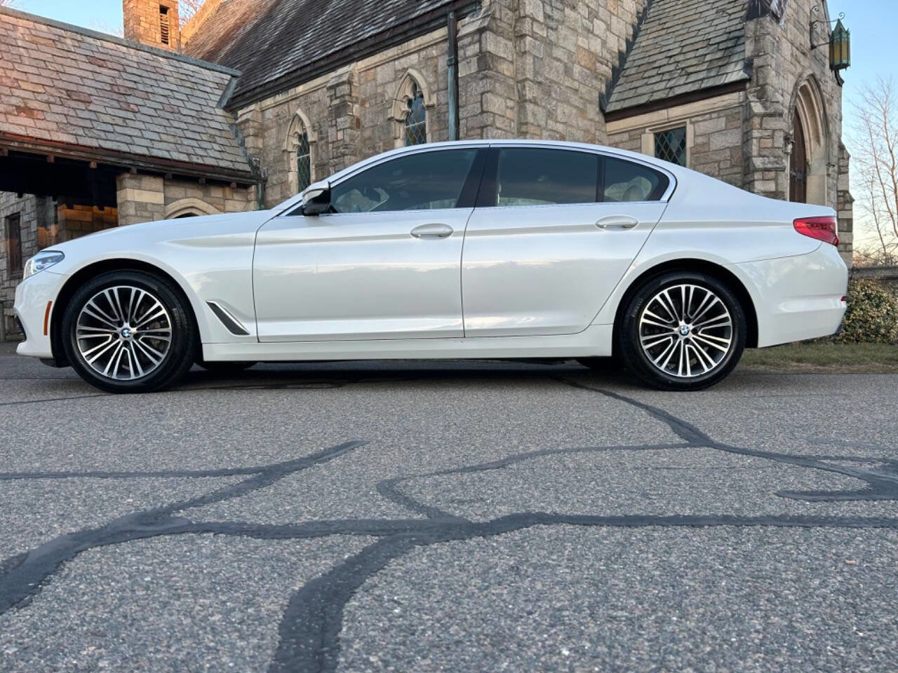 Used 2019 BMW 540i xDrive image 5