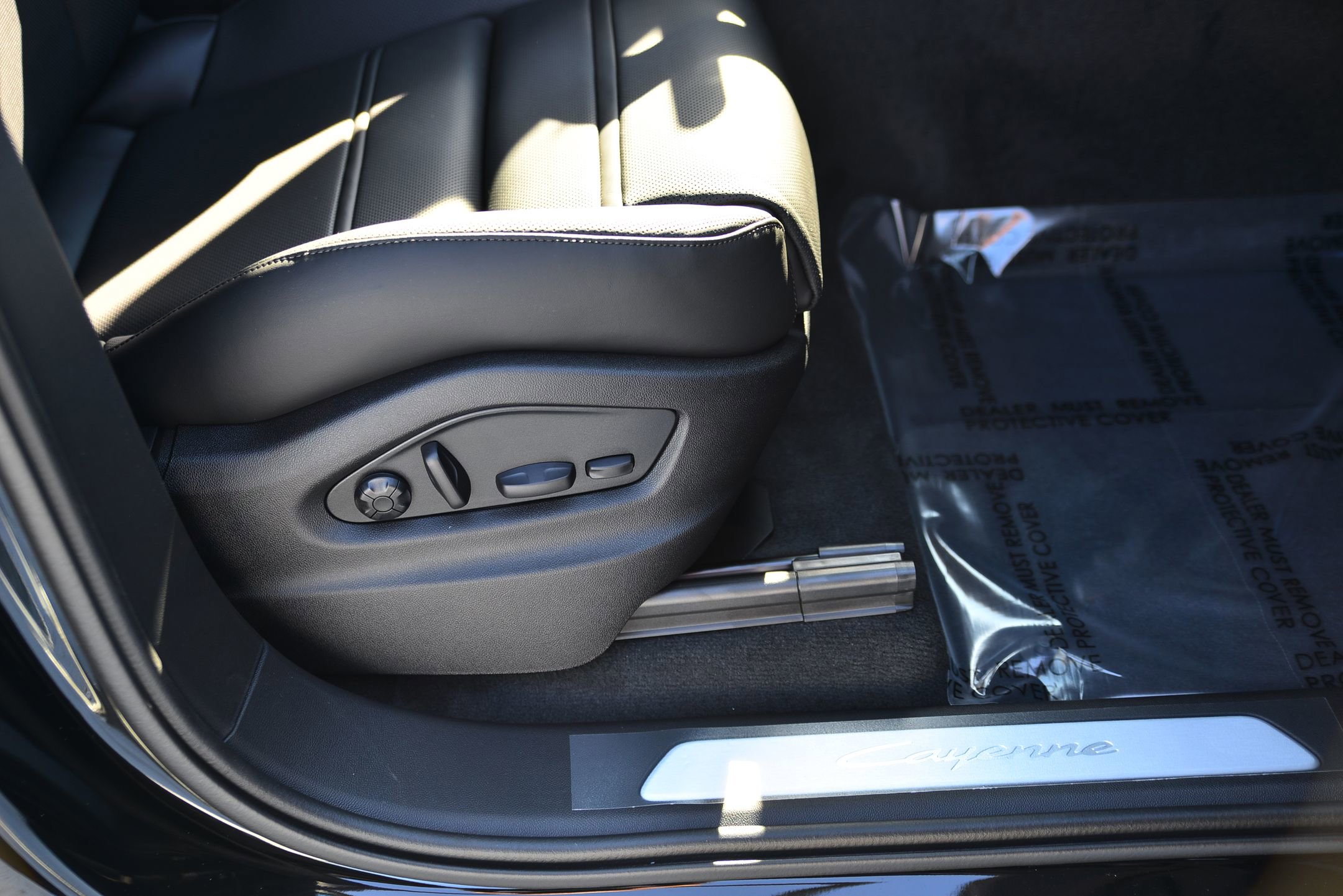 Certified 2026 Porsche Cayenne Coupe image 23