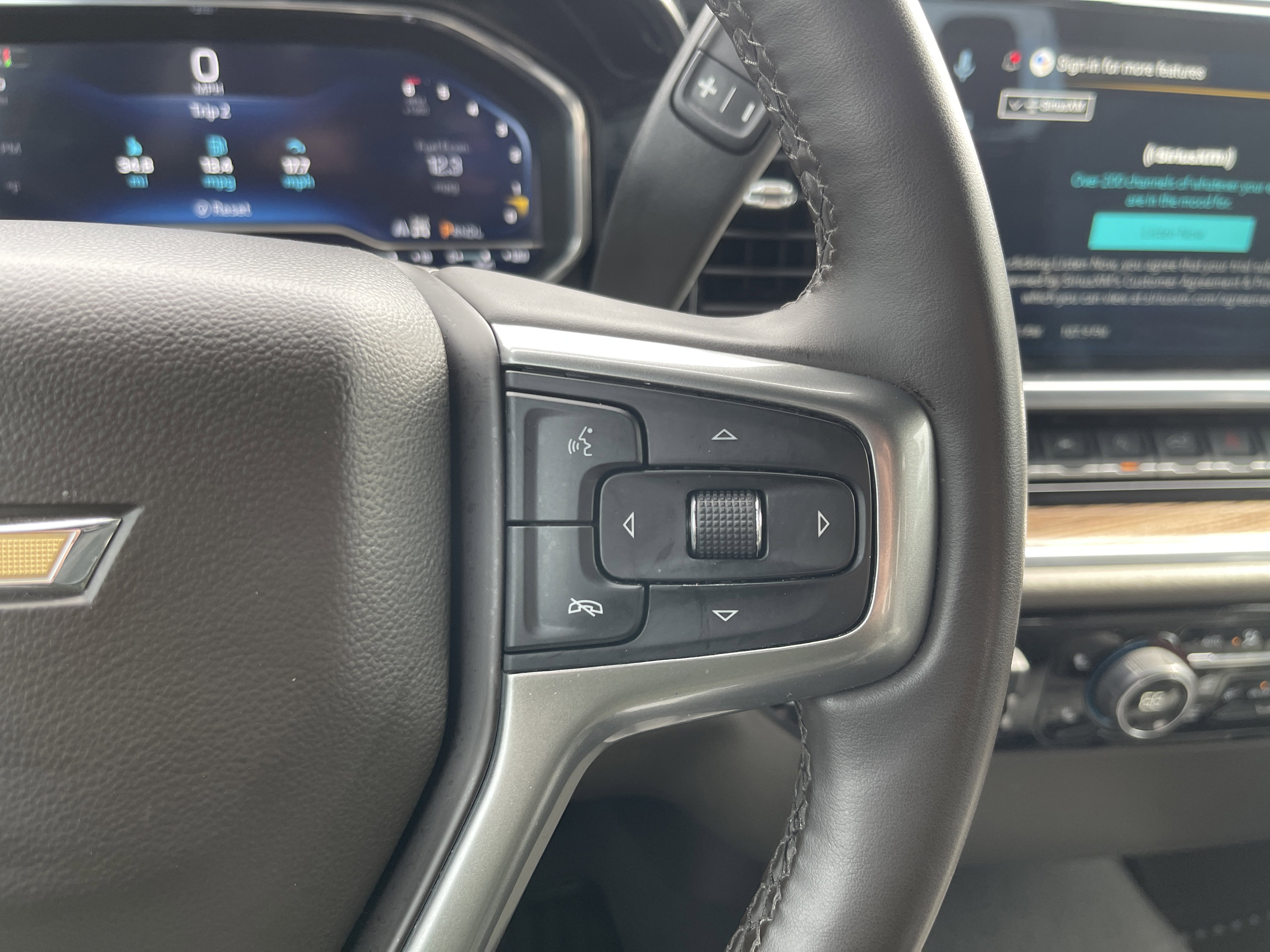 Used 2025 Chevrolet Silverado 1500 LT image 20