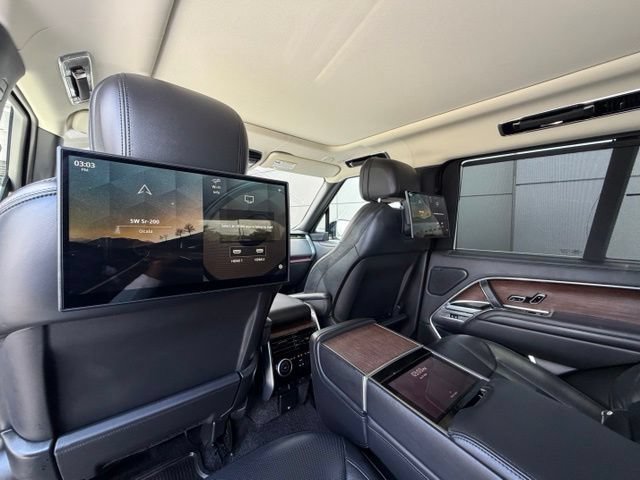 Used 2023 Land Rover Range Rover Autobiography AWD/4WD image 27