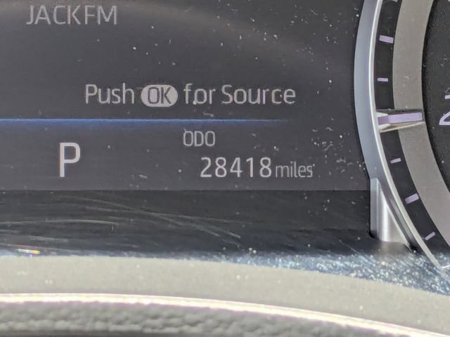 Used 2023 Toyota Highlander XLE AWD/4WD image 32