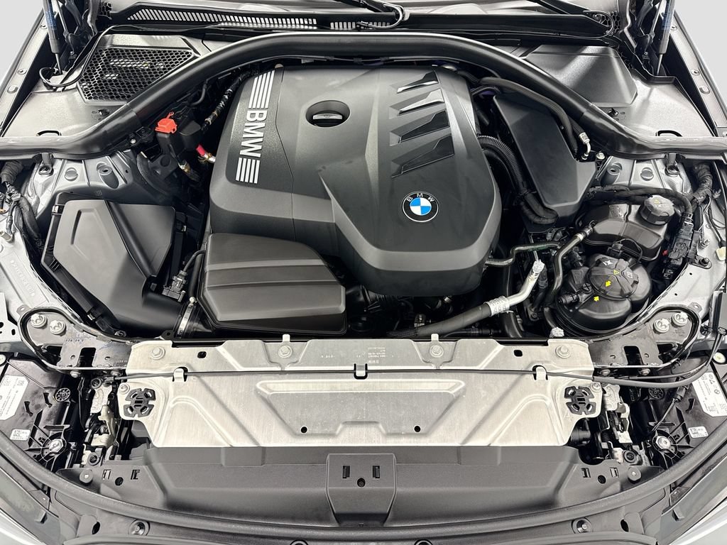 Used 2025 BMW 330i xDrive Sedan w/ M Sport Package AWD/4WD image 28