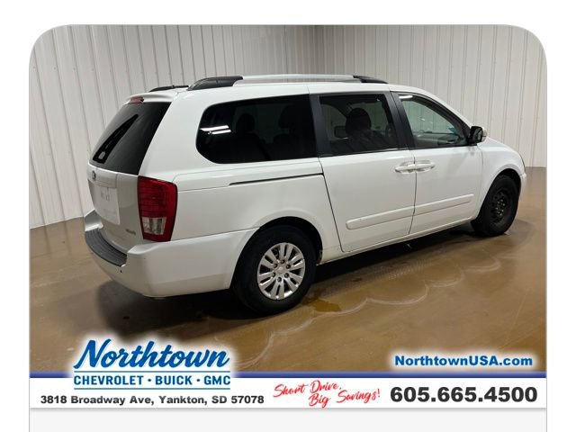 Used 2012 Kia Sedona LX image 5