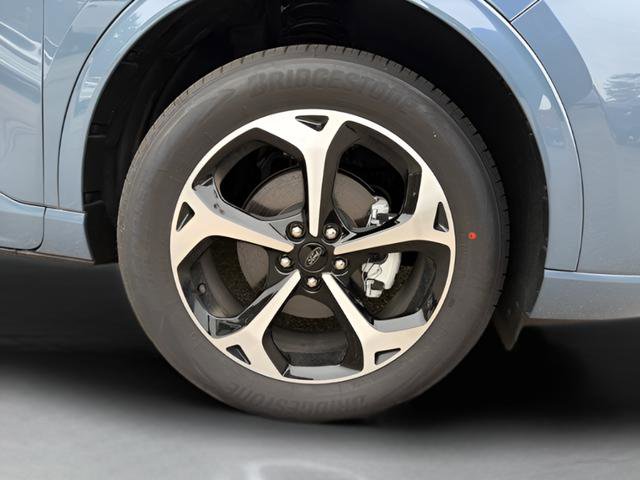 Used 2025 Ford Escape ST-Line Elite w/ Class II Trailer Tow Package AWD/4WD image 12