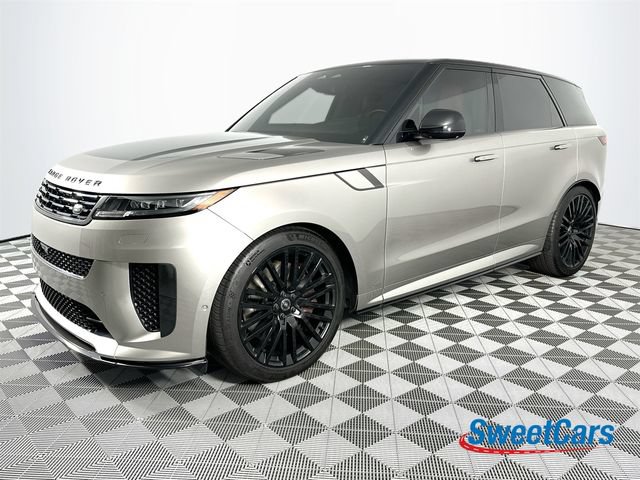 Used 2024 Land Rover Range Rover Sport AWD/4WD image 3