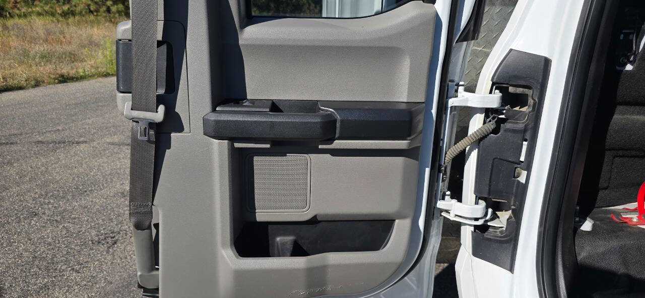 Used 2020 Ford F550 4x4 SuperCab Super Duty image 17