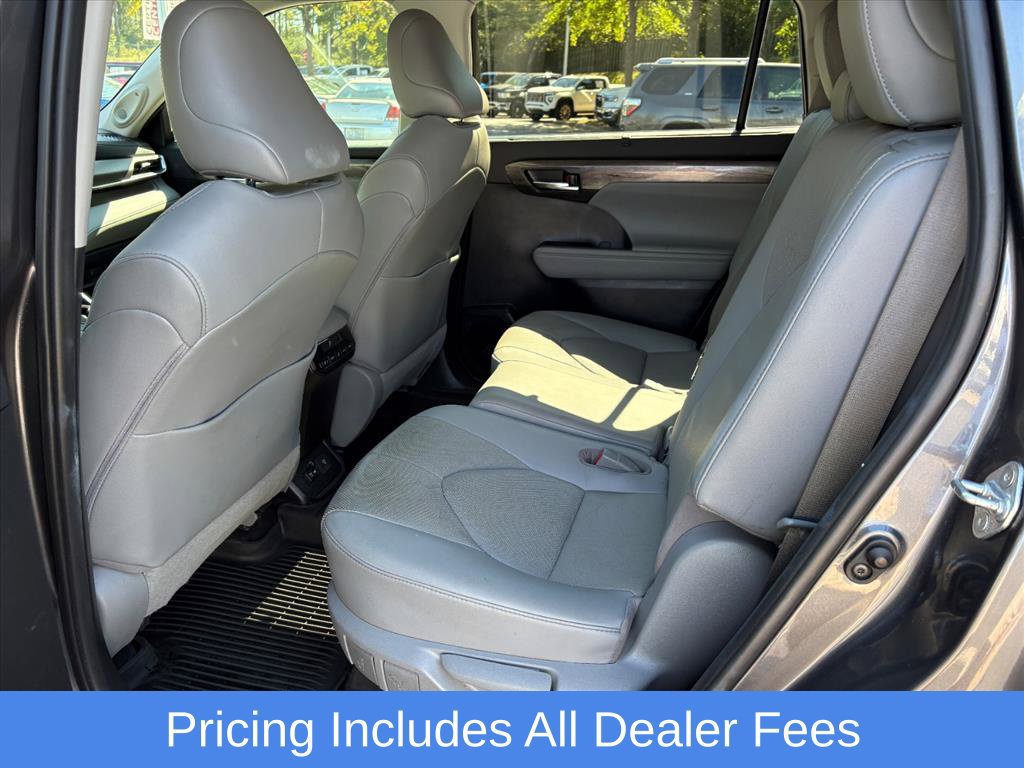 Used 2020 Toyota Highlander Limited AWD/4WD image 19
