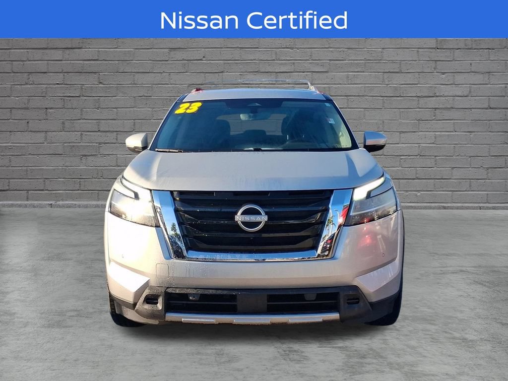Used 2023 Nissan Pathfinder SL FWD image 2