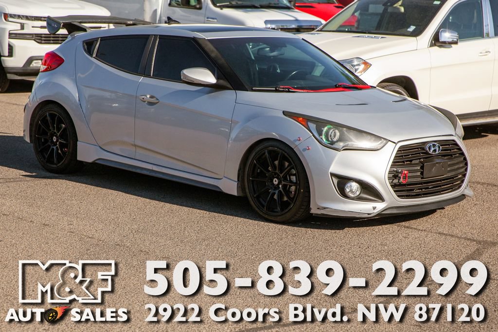 Used 2015 Hyundai Veloster Turbo w/ Option Group 04