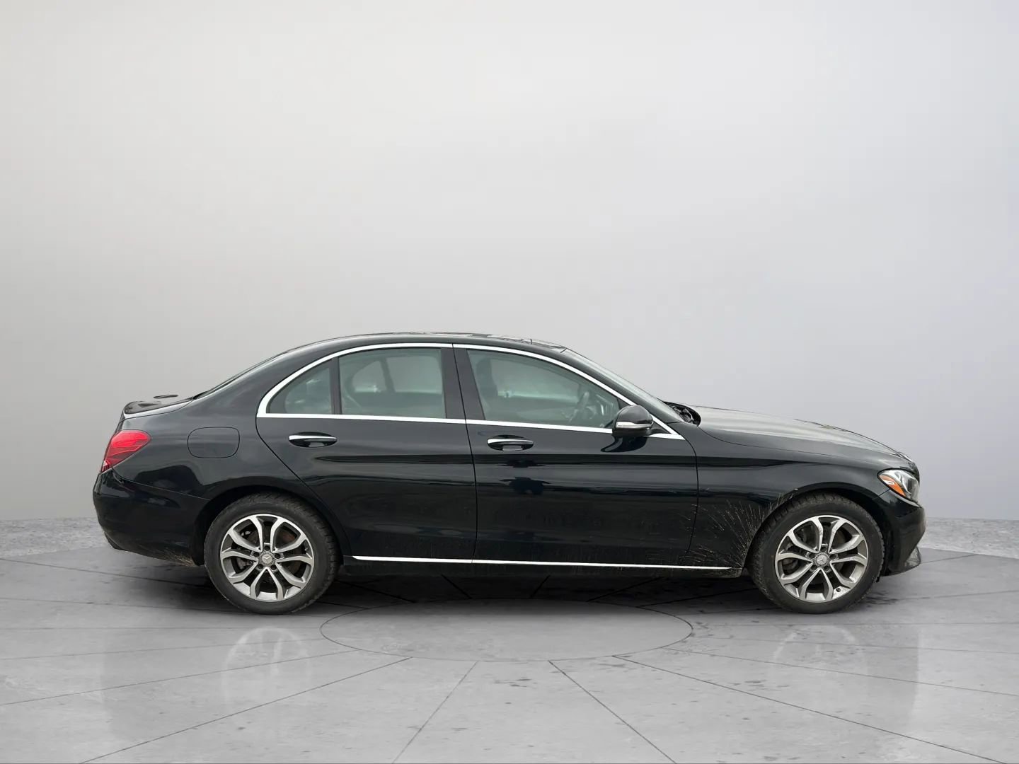 Used 2015 Mercedes-Benz C 300 4MATIC Sedan image 12