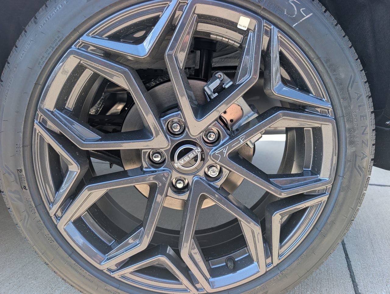 New 2027 Nissan Kicks SR FWD image 7