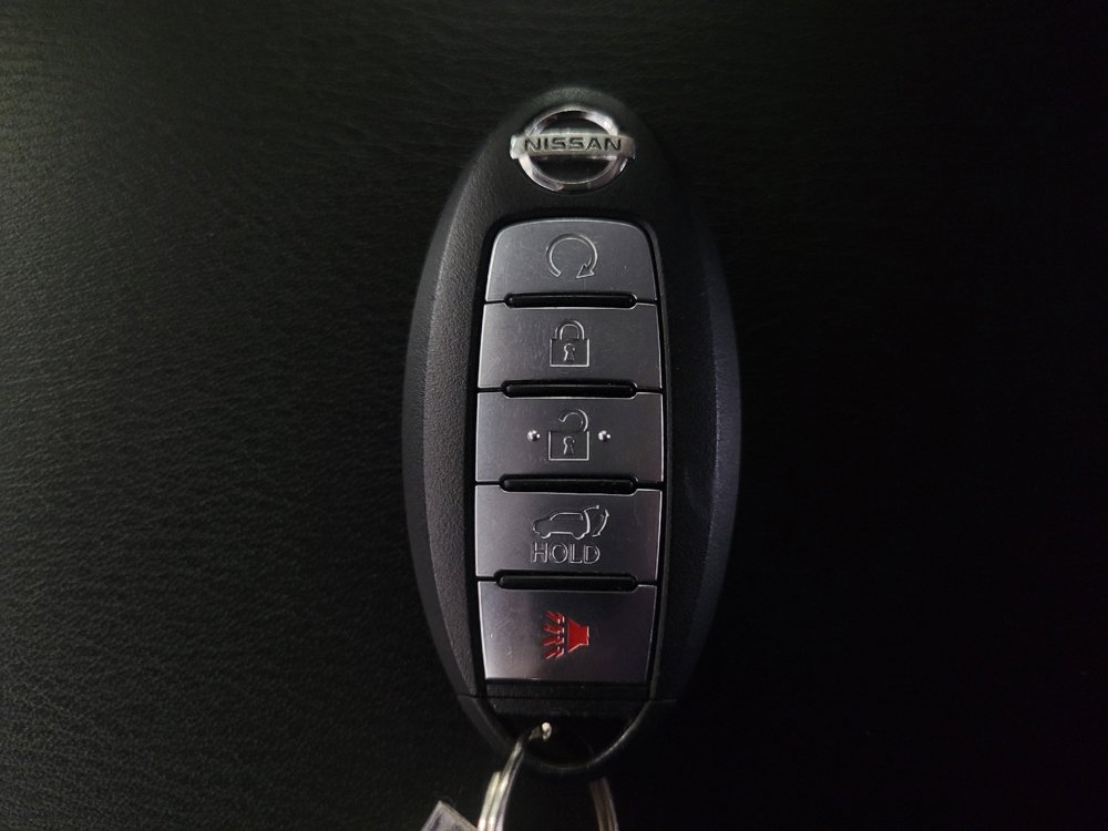 Used 2020 Nissan Armada Platinum w/ Captain's Chairs Package RWD image 32