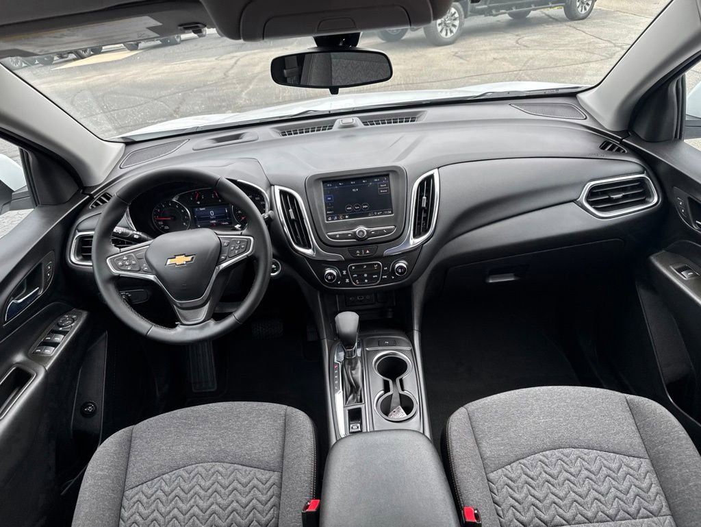 Used 2023 Chevrolet Equinox LT AWD/4WD image 24