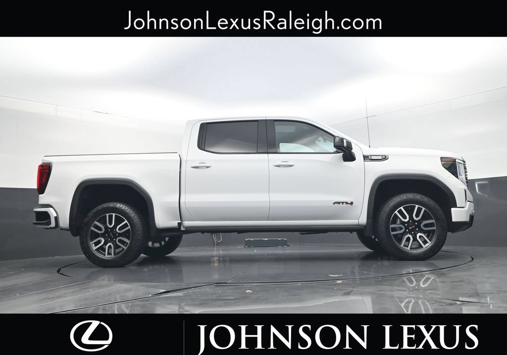 Used 2023 GMC Sierra 1500 AT4 w/ AT4 Premium Package AWD/4WD image 23