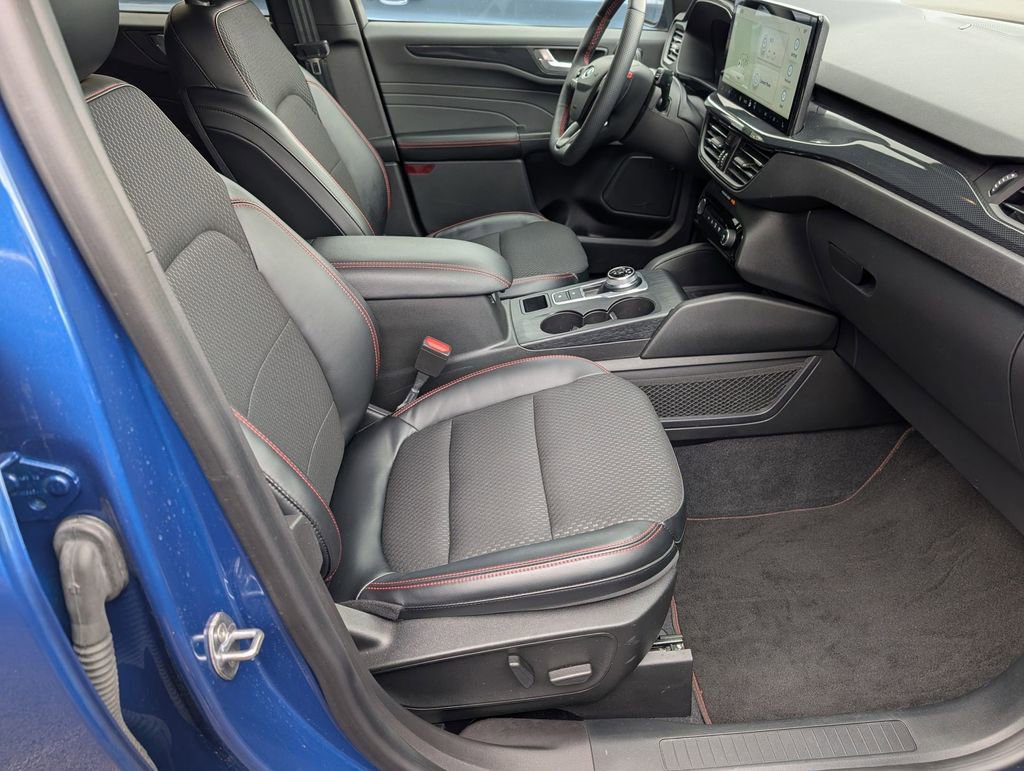 Used 2023 Ford Escape ST-Line Select w/ Tech Pack #2 AWD/4WD image 21