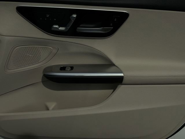 Used 2023 Mercedes-Benz C 300 Sedan image 35