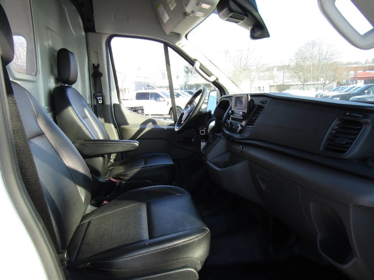 Used 2022 Ford Transit 250 250 AWD 3dr LWB Medium Roof Ca image 26