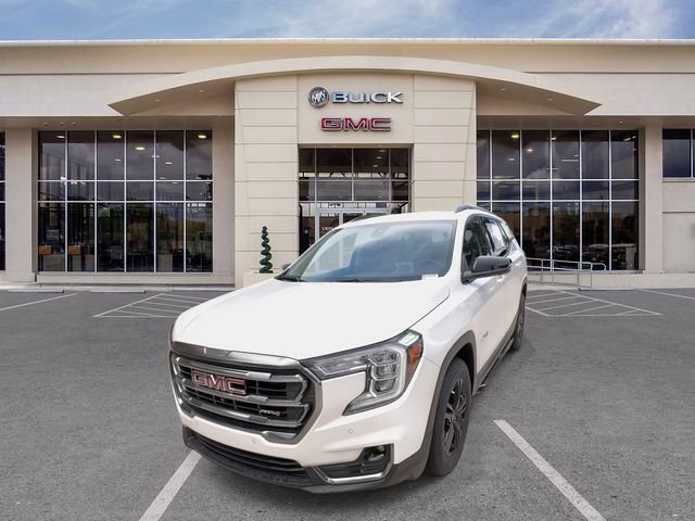 Certified 2022 GMC Terrain AT4 w/ Tech Package AWD/4WD image 5