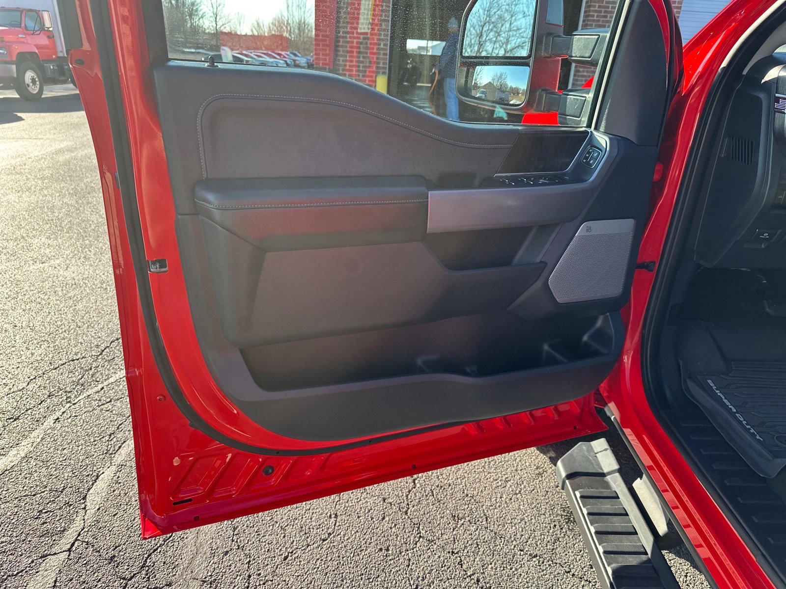 Used 2024 Ford F250 Lariat w/ Lariat Ultimate Package image 24