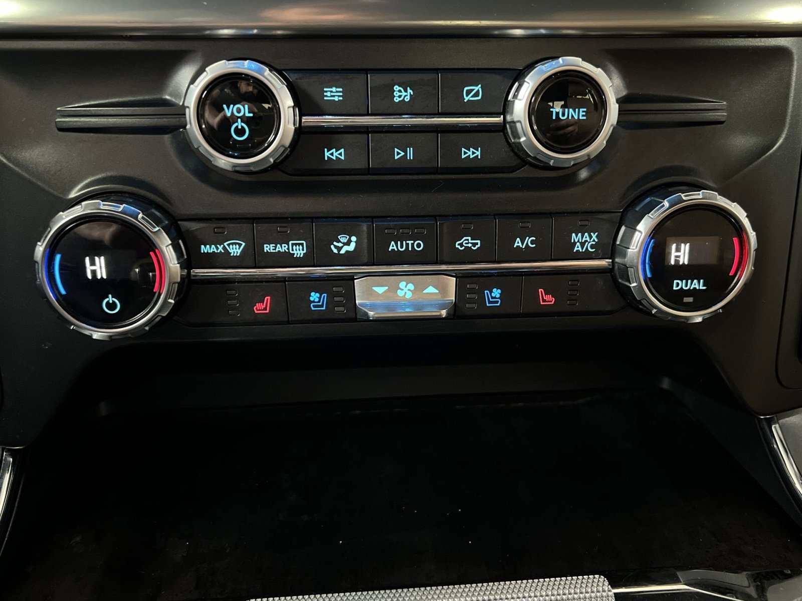 Used 2021 Ford F150 Lariat AWD/4WD image 21