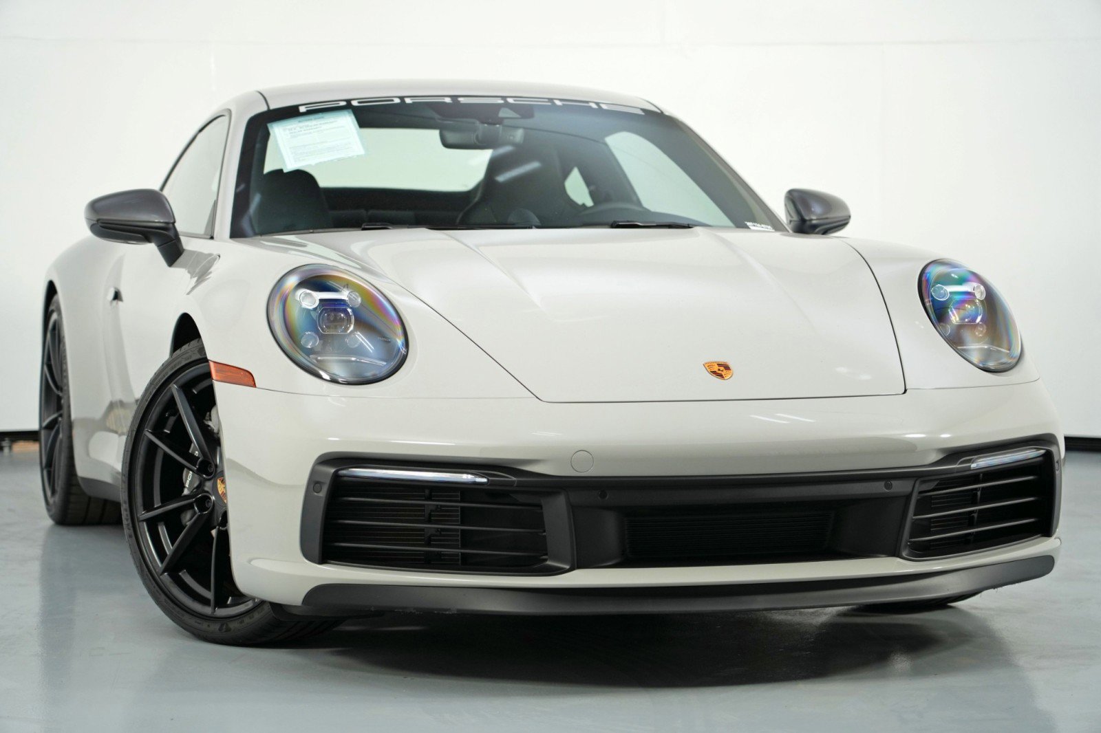 Used 2024 Porsche 911 Carrera T RWD image 4