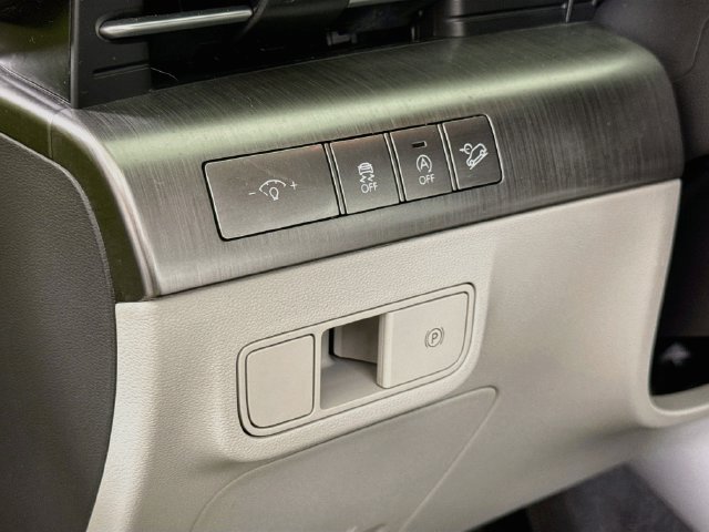 Certified 2024 Hyundai Kona SE AWD/4WD image 12