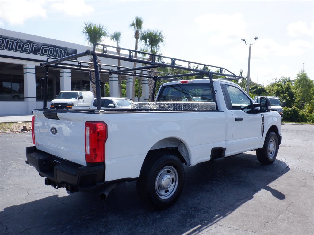 Used 2024 Ford F250 XL image 7
