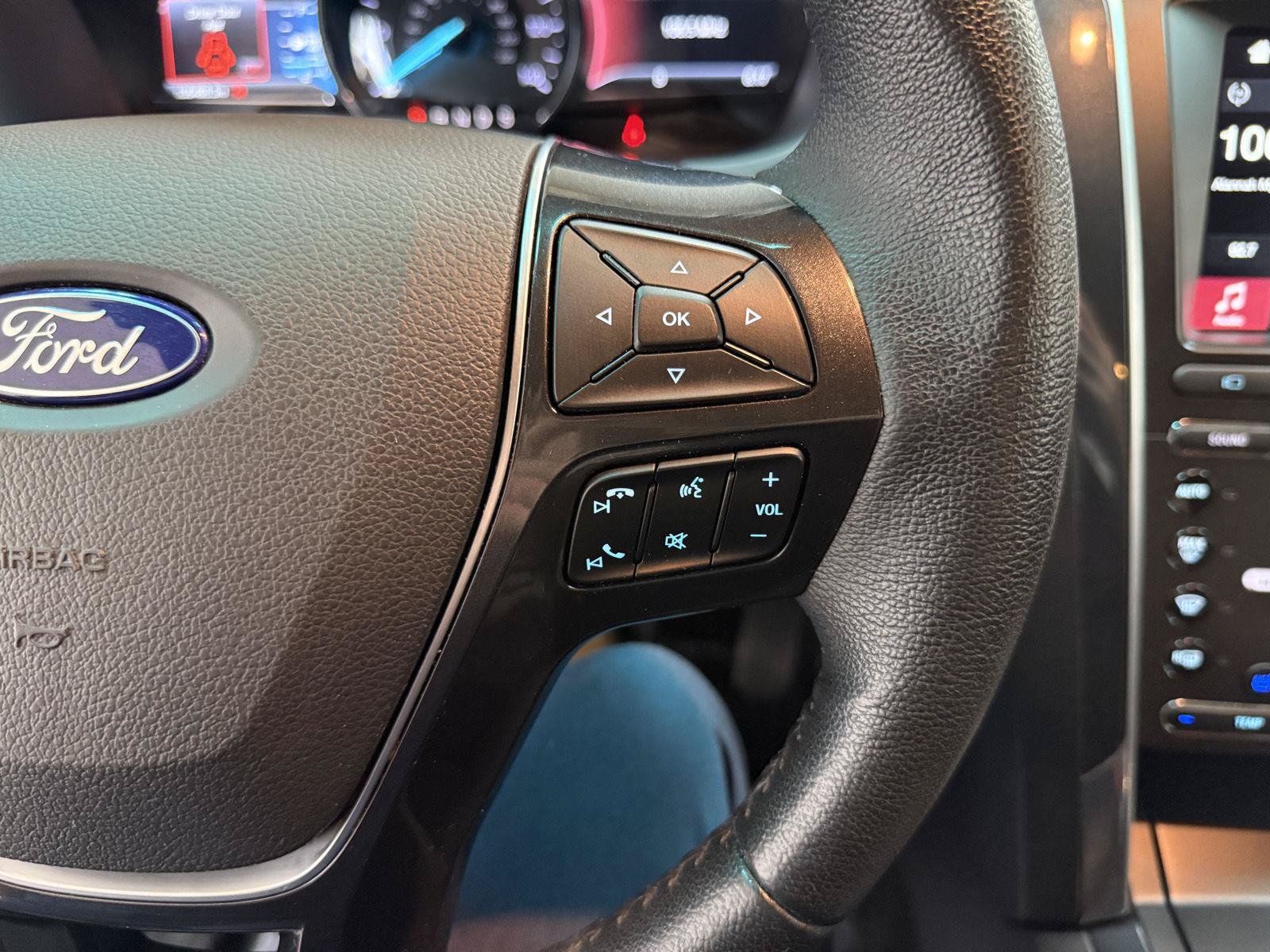 Used 2017 Ford Explorer Limited AWD/4WD image 14