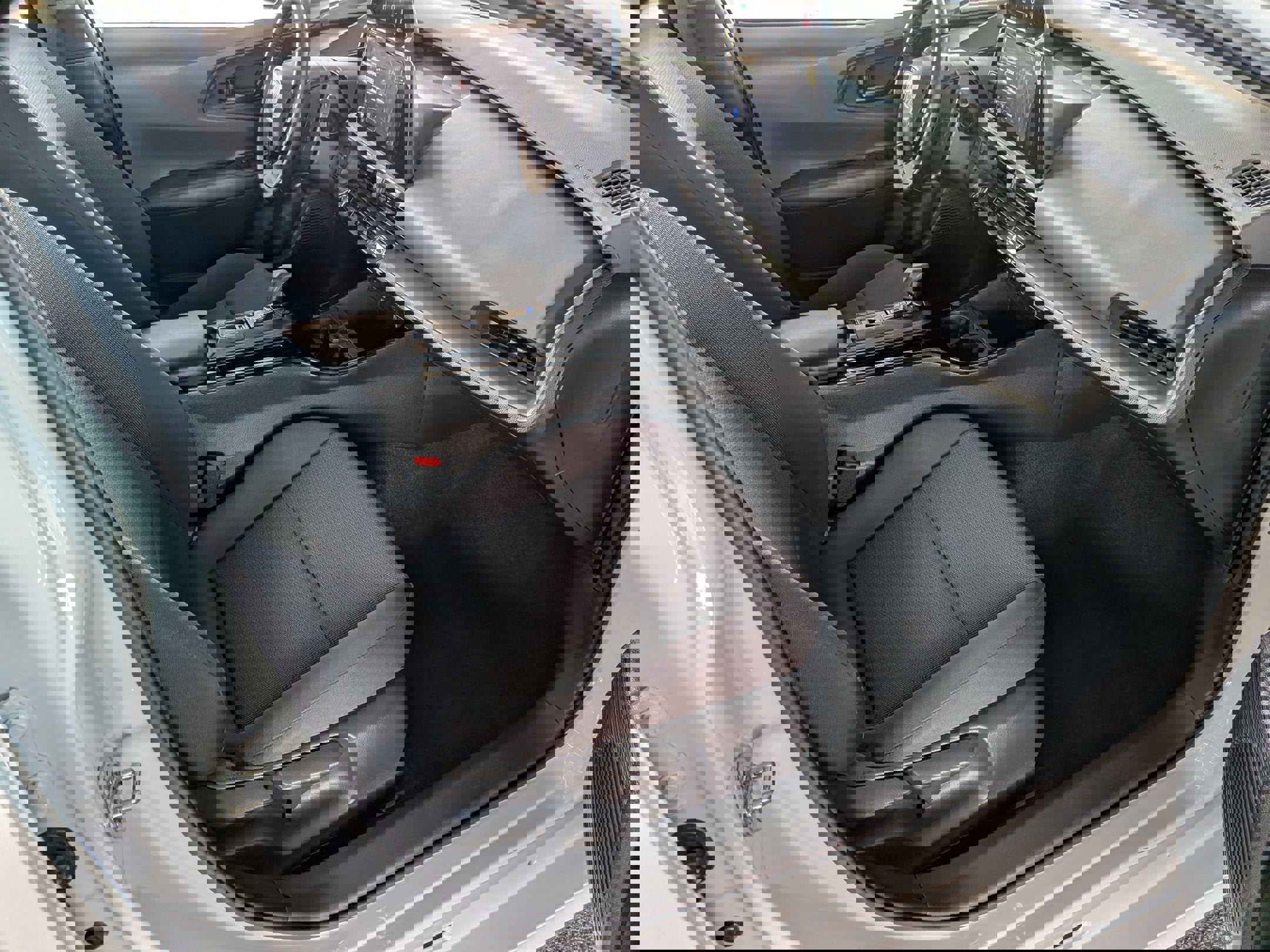 Used 2023 Toyota Prius LE FWD image 33