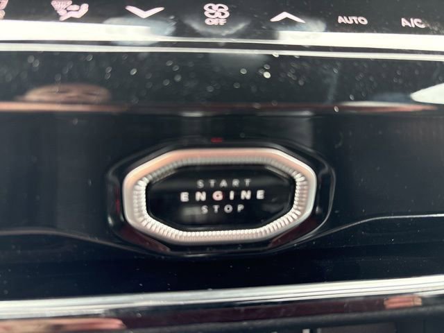 New 2026 Jeep Grand Cherokee Summit w/ Obsidian Package image 23