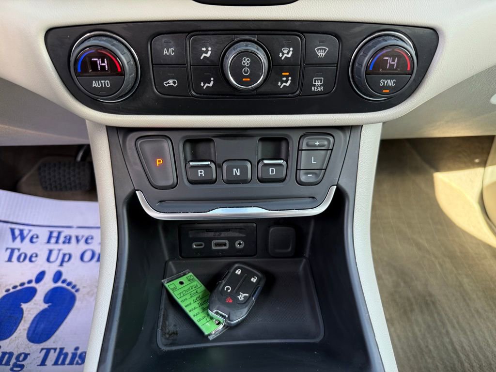 Used 2018 GMC Terrain Denali w/ Comfort Package image 24