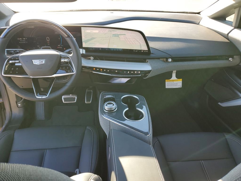 New 2026 Cadillac Optiq Luxury 1 image 20